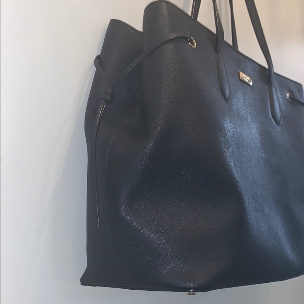 KATE SPADE X-Large Tote - Picture 3 of 10
